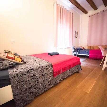 - Princesa Hostel Barcelona